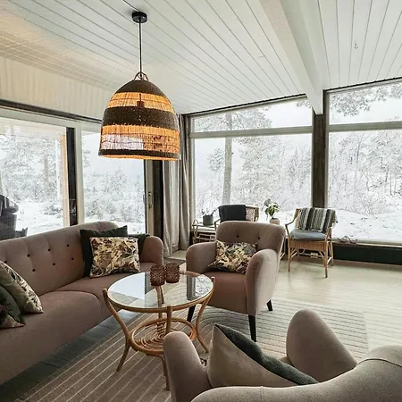 Idyllic And Modern At Jeloya