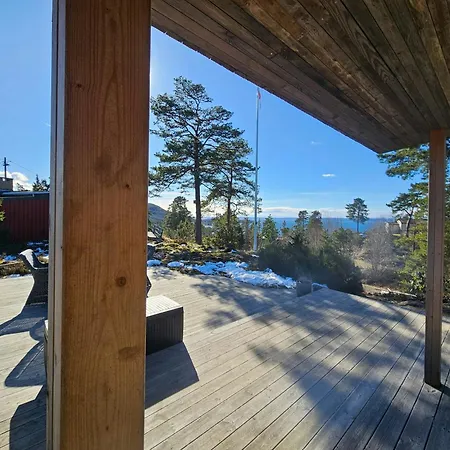 Idyllic And Modern At Jeloya モス